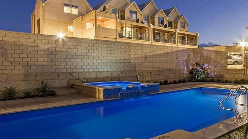 Villa Serenity On The Terrace Mandurah Exterior photo